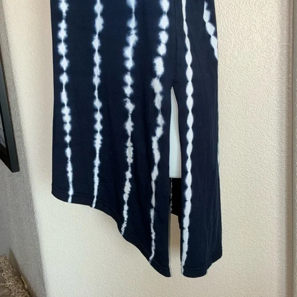 CHAPS DENIM Ralph Lauren navy/white tie dye tank, side slit, asymmetrical hem. M - Picture 5 of 16